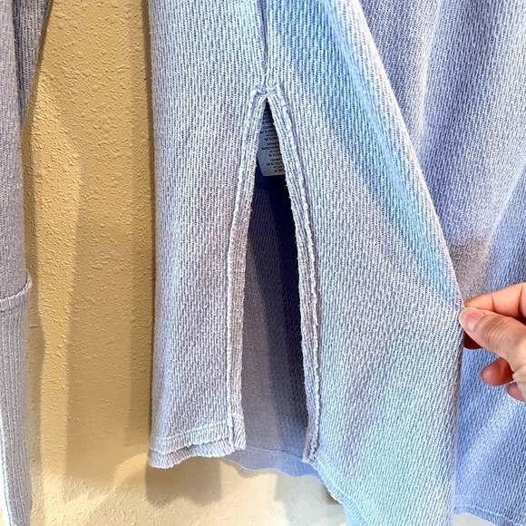 FREE PEOPLE Snowy oversized Thermal T-shirt in Rain womens size XS - Picture 6 of 11